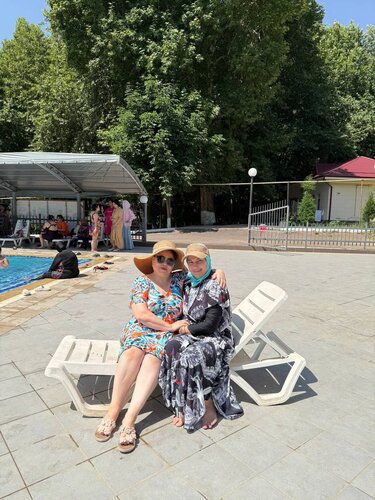 Kstovoda dam olish: haqiqiy fohishalar