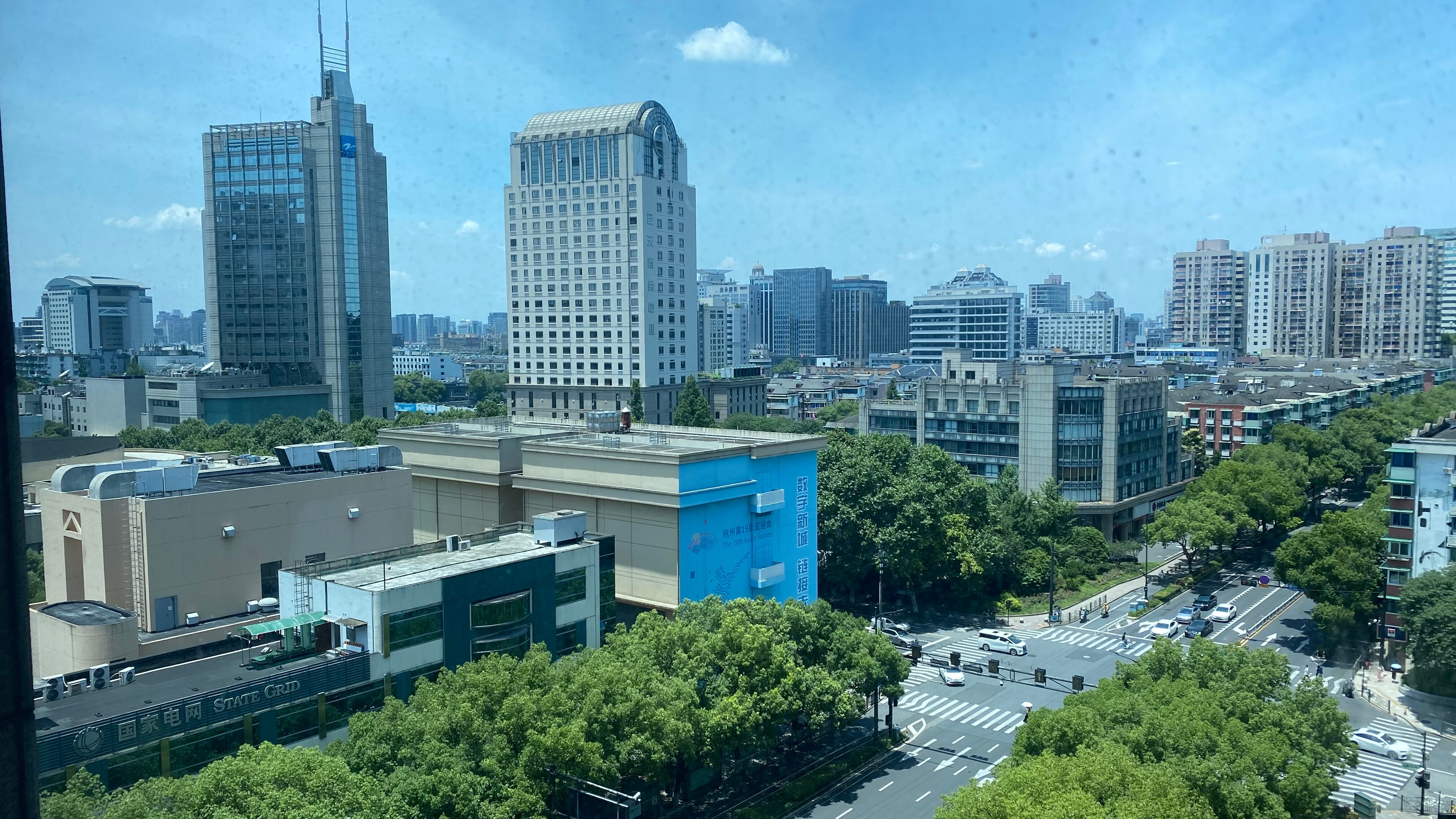 Фото Courtyard by Marriott Hangzhou Wulin