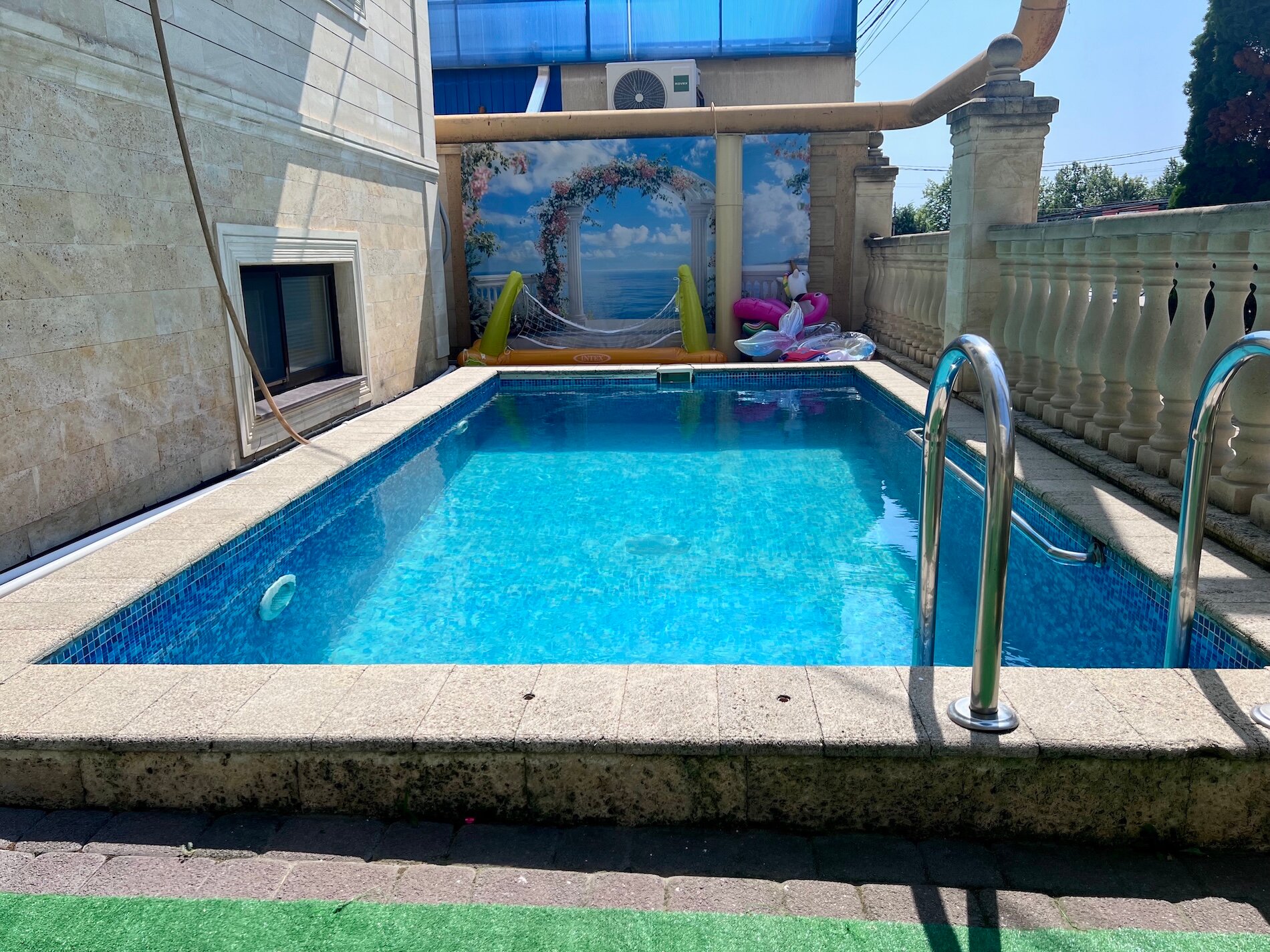 Фото У Луки