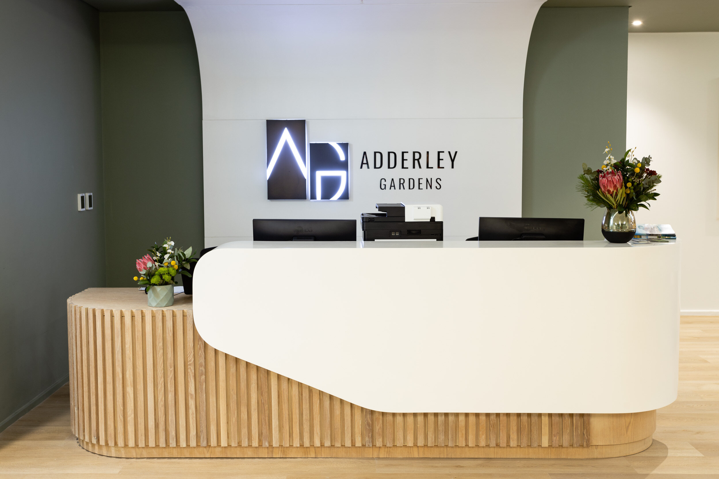 Фото Habitat Aparthotel by Totalstay