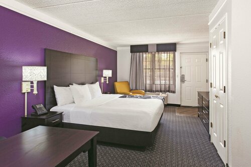 Гостиница La Quinta Inn by Wyndham Fresno Yosemite во Фресно