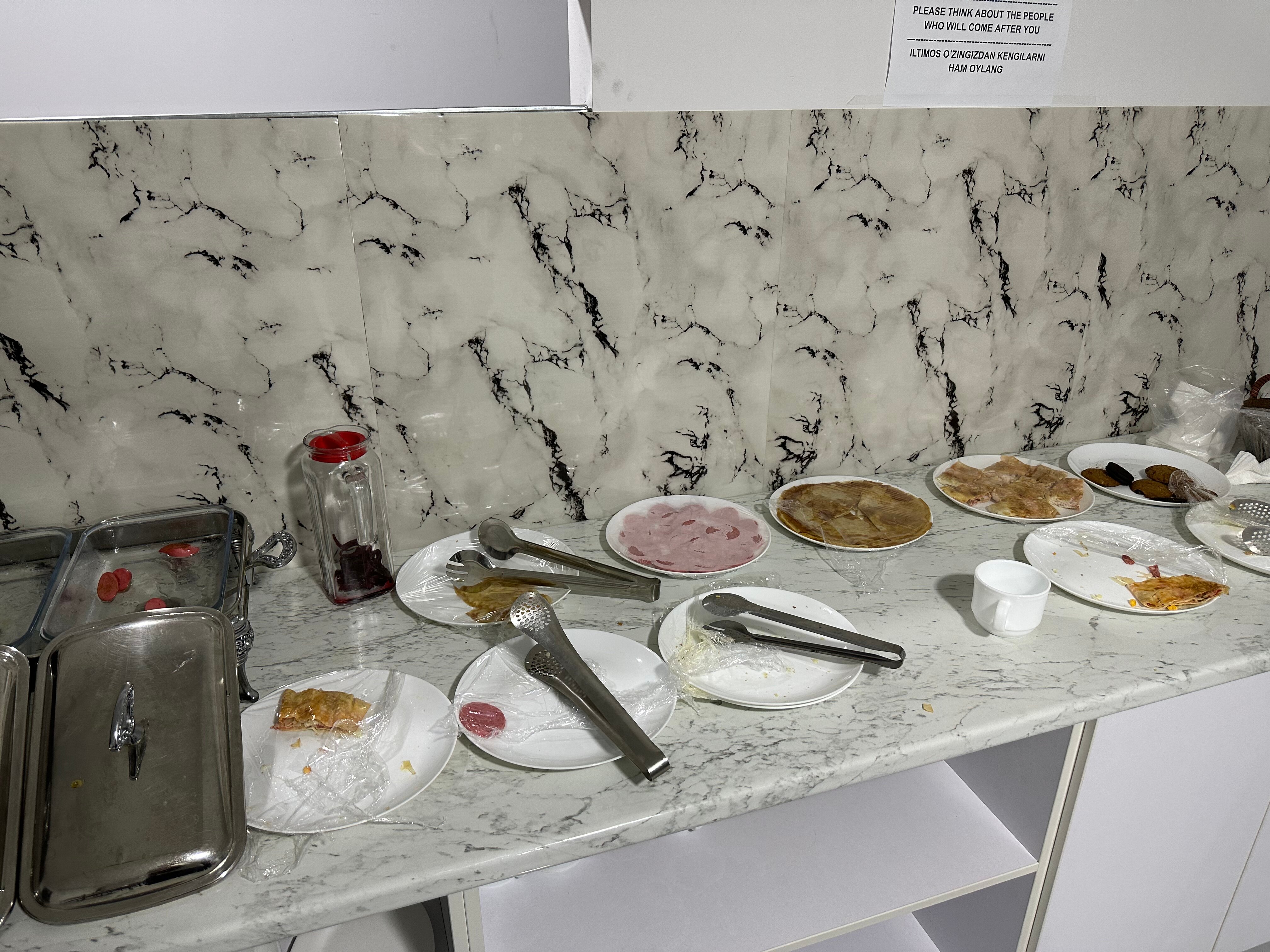 Фото White House Hotel