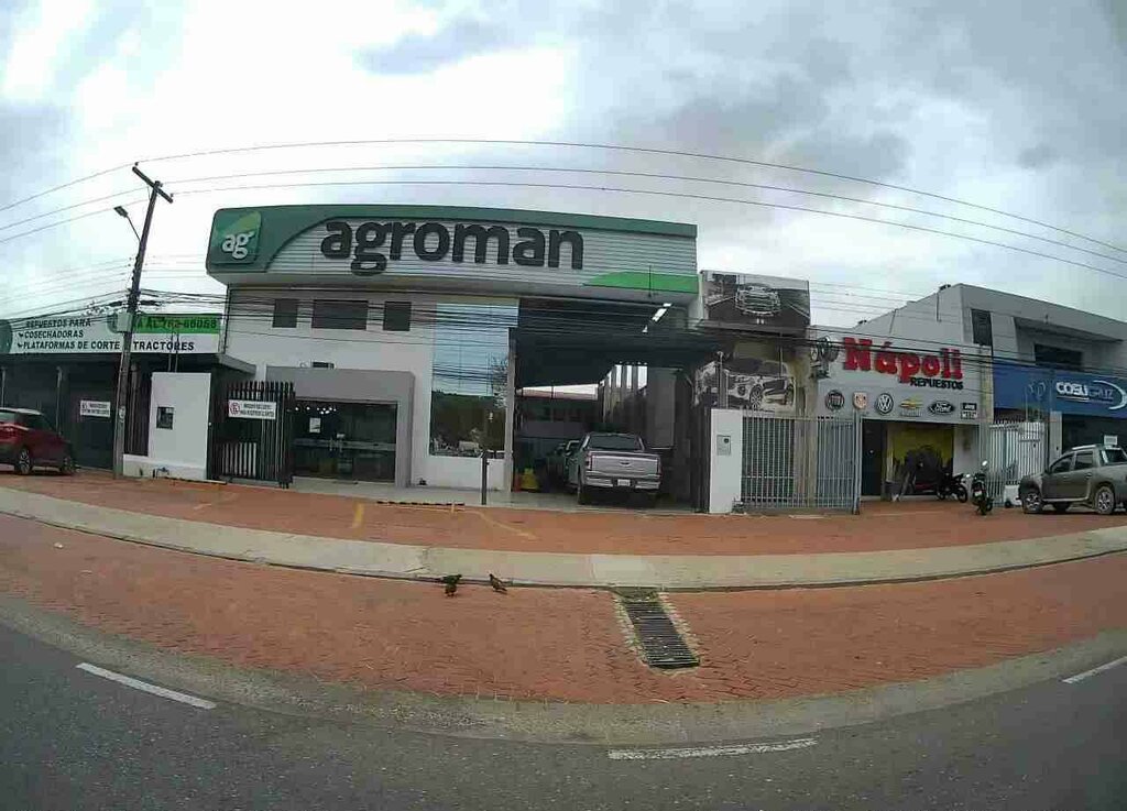 Specialized vehicles spare parts Agroman, Santa Cruz de la Sierra, photo