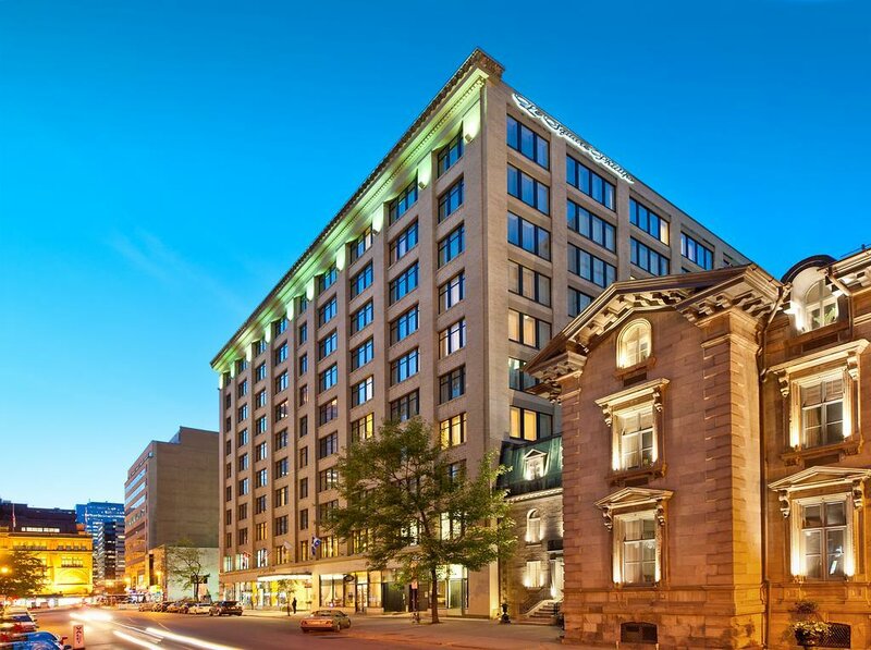Гостиница Le Square Phillips Hotel And Suites в Монреале