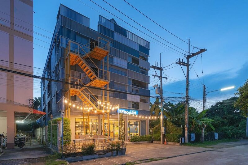 Гостиница Bedgasm Hotel X Café at Nimman в Чиангмае