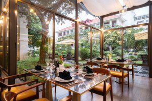 Гостиница Senna Hue Hotel