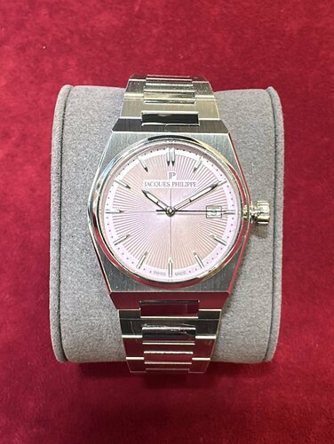 Mika Silver Fotoğraf 2