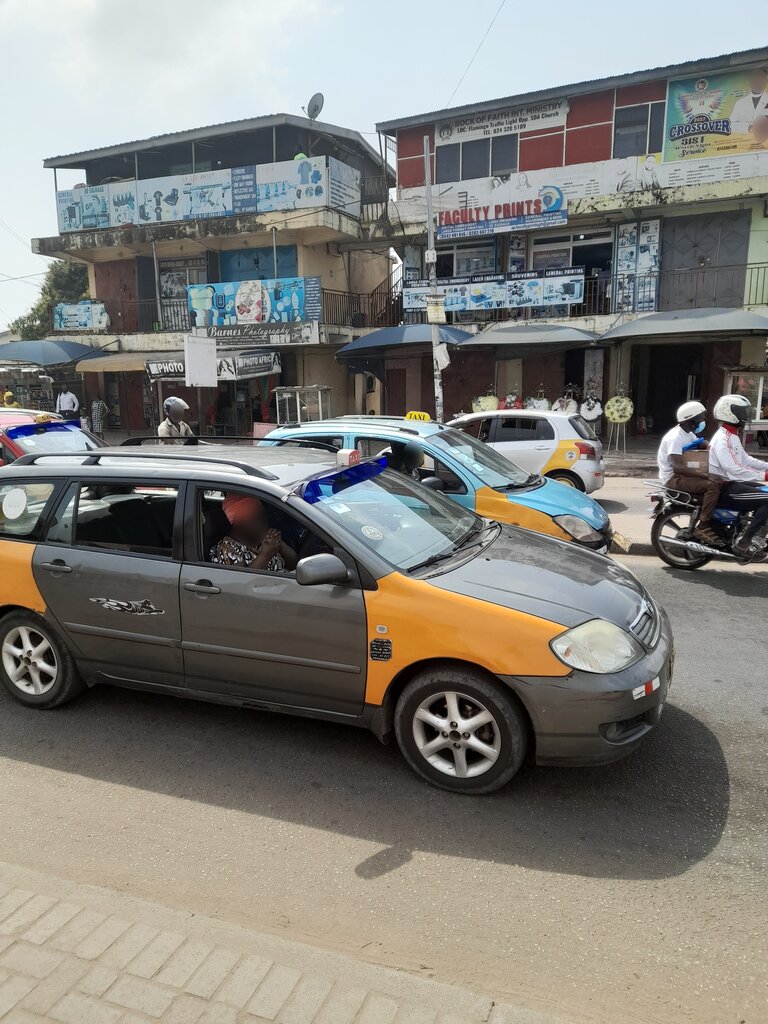 Computer store Franklin Enterprise, Accra, photo