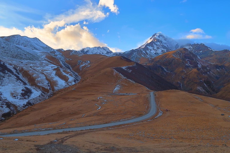 Фото Alpine Lounge Hotel