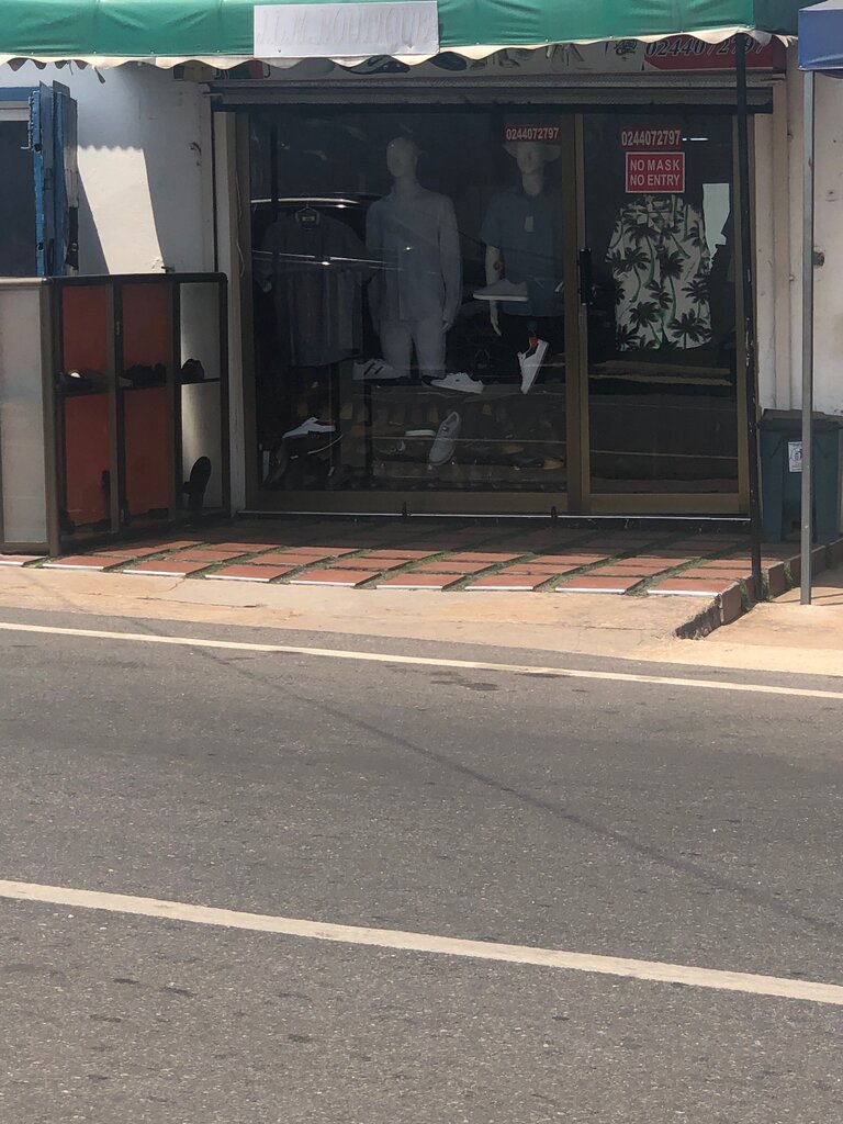 Clothing store J.L.M. Boutique, Accra, photo