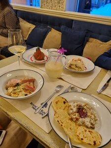 Blanc de blancs (Lyusinovskaya Street, 36/50), cafe