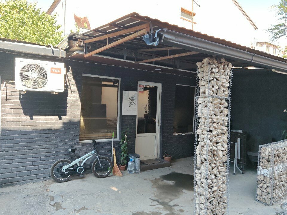 Tailor Silva Sorfazjan, Yerevan, photo