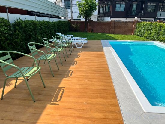 Фото Mini-me Hubs - Charm Suites in Old City