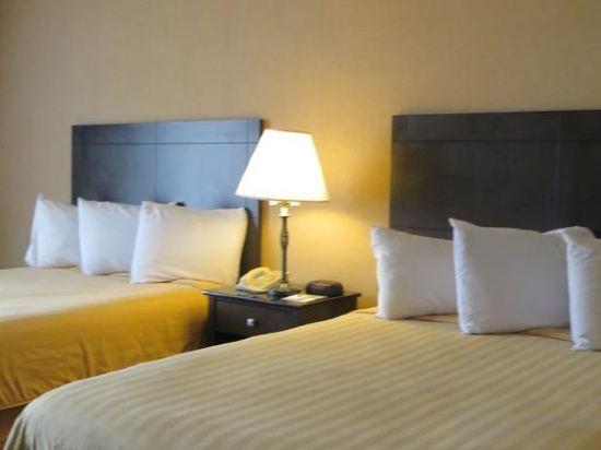 Фото Travelodge by Wyndham Monterey Bay