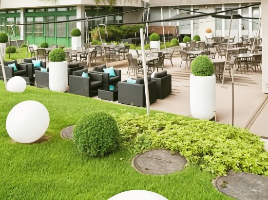 Фото Novotel Zurich Airport Messe