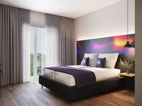 Фото Holiday Inn – the niu, Wave Karlsruhe City Park