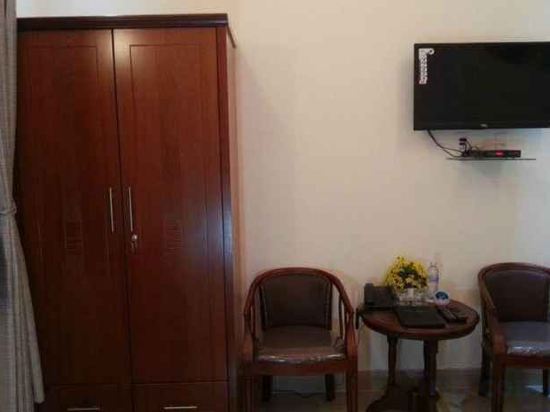 Фото Au Lac Hotel