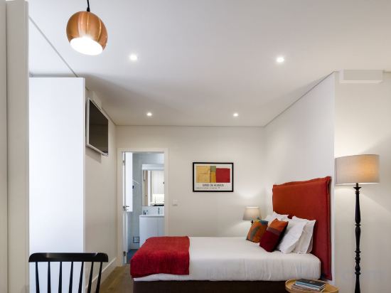 Фото Lisbon Serviced Apartments - Benformoso