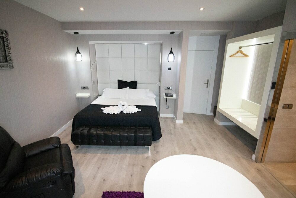 Фото Urban Hotels N Avenida de Espana