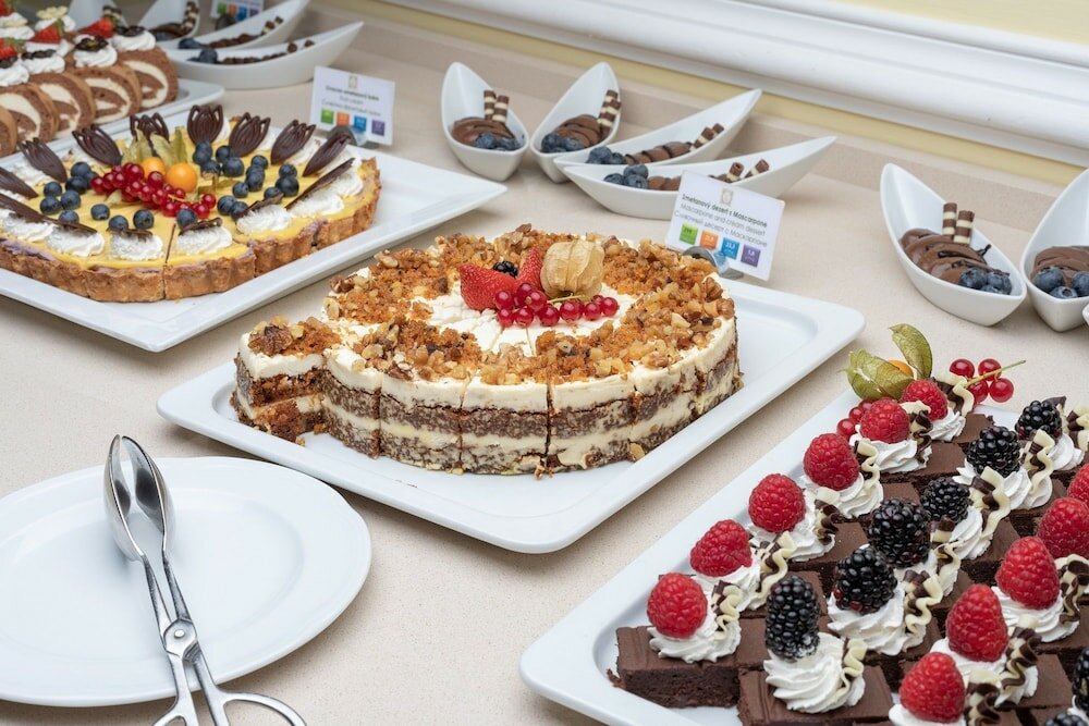 Фото Savoy Westend Hotel