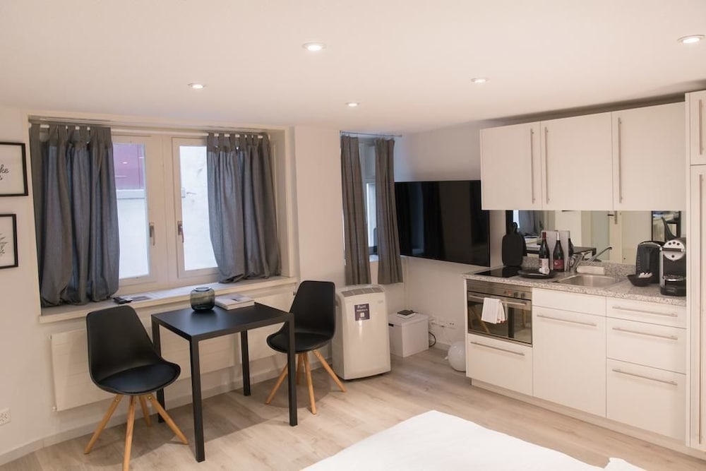 Фото Top city center location by Airhome