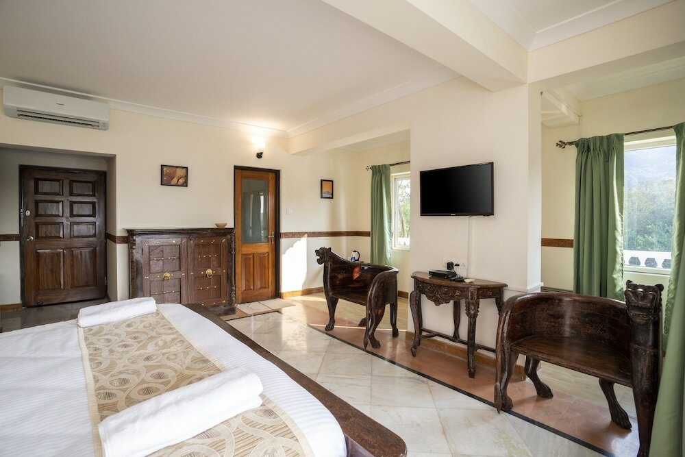 Фото Stone Wood River Front