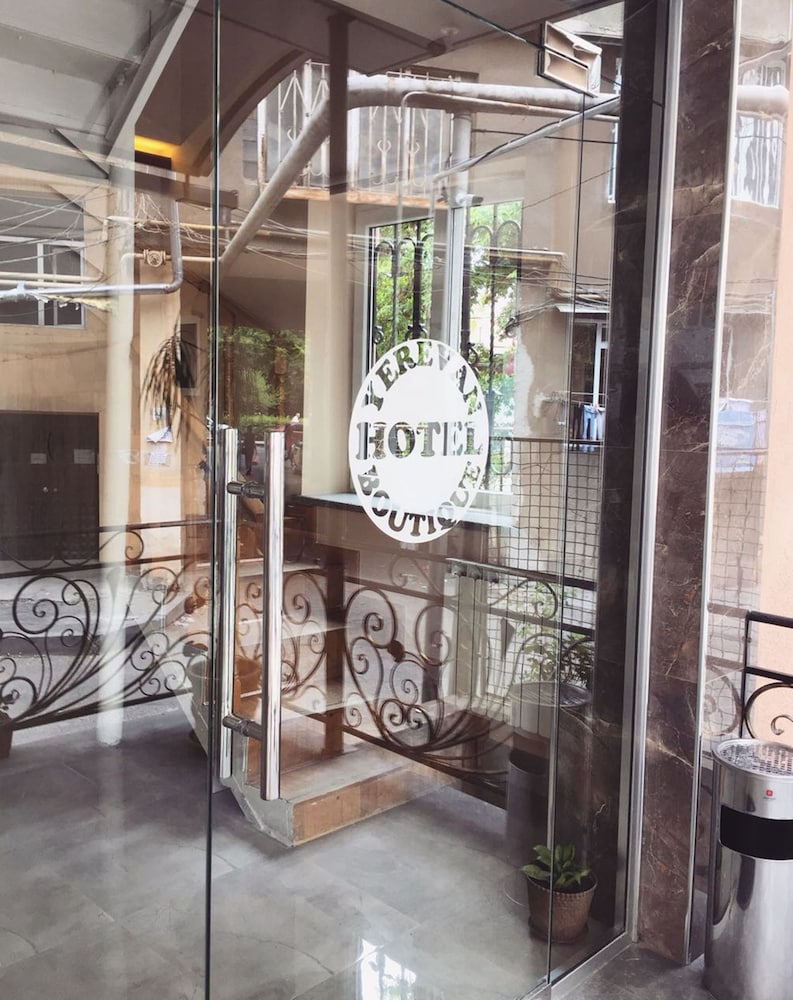 Фото Yerevan Boutique Hotel