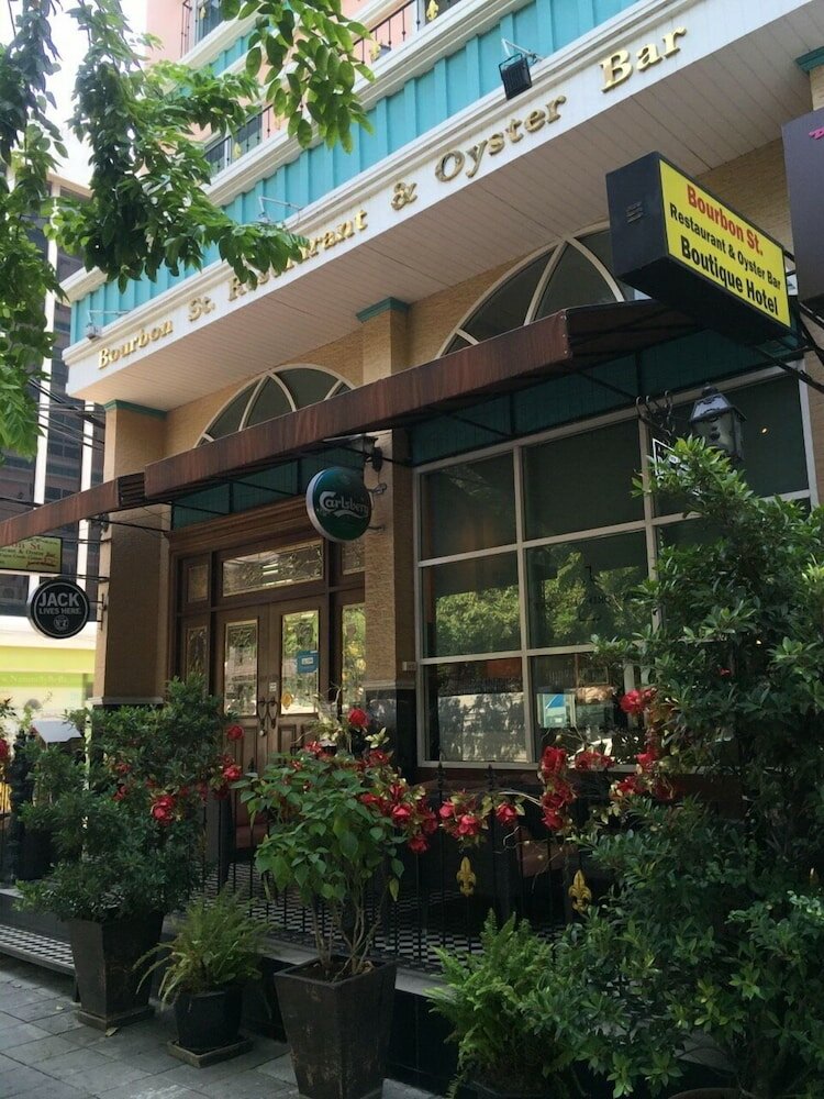 Фото Bourbon St Boutique Hotel