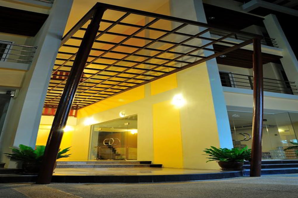 Фото Boonjumnong Modern Apartment