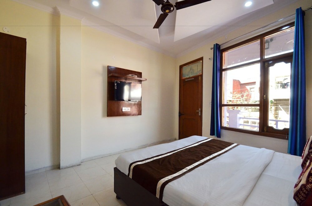 Фото Oyo 8278 Supremo