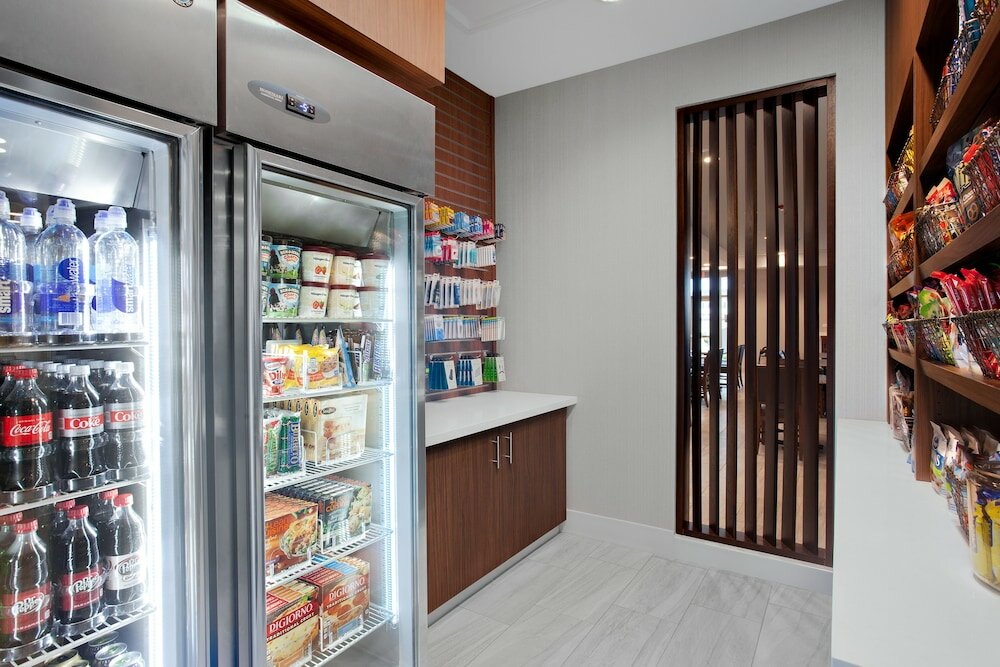 Фото Holiday Inn Express & Suites Lubbock Central - Univ Area, an Ihg Hotel