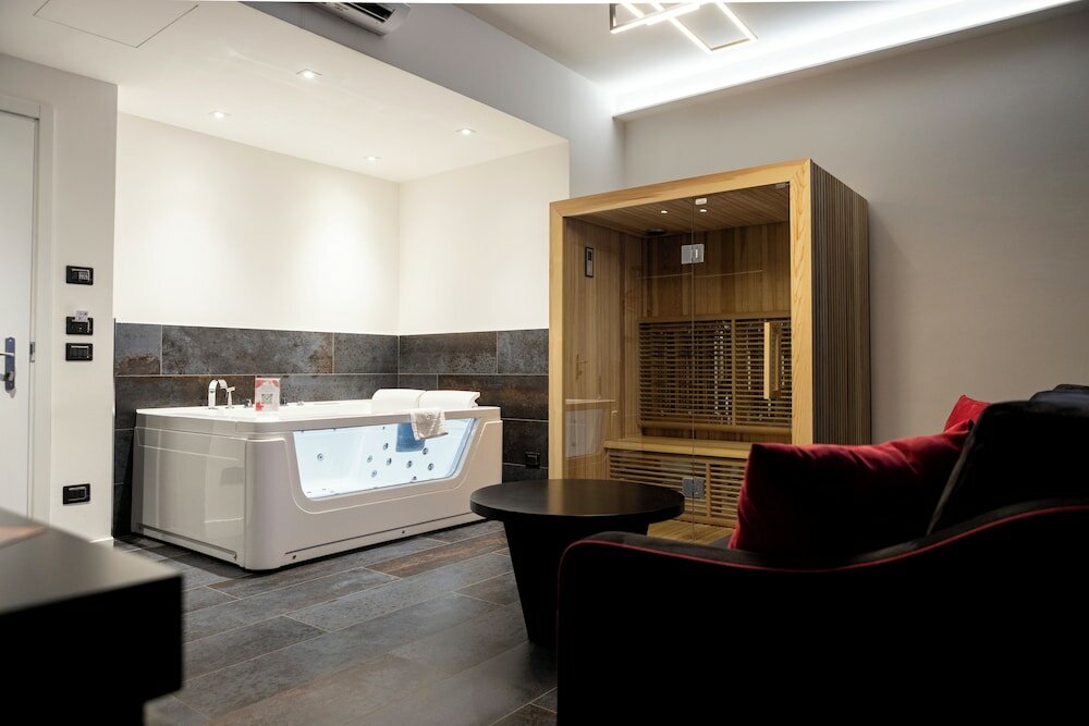 Фото My Suite Hotel