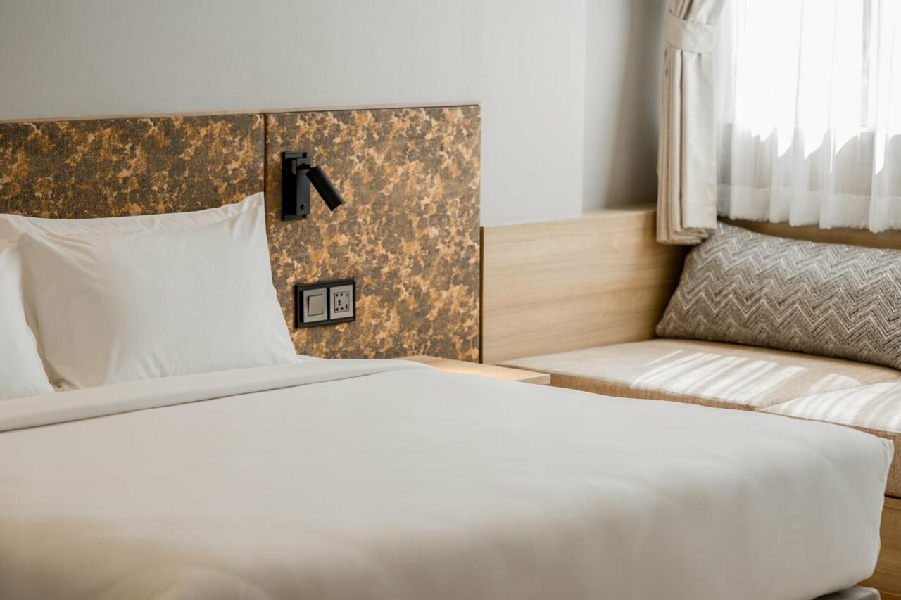 Фото Away Bangkok Sukhumvit