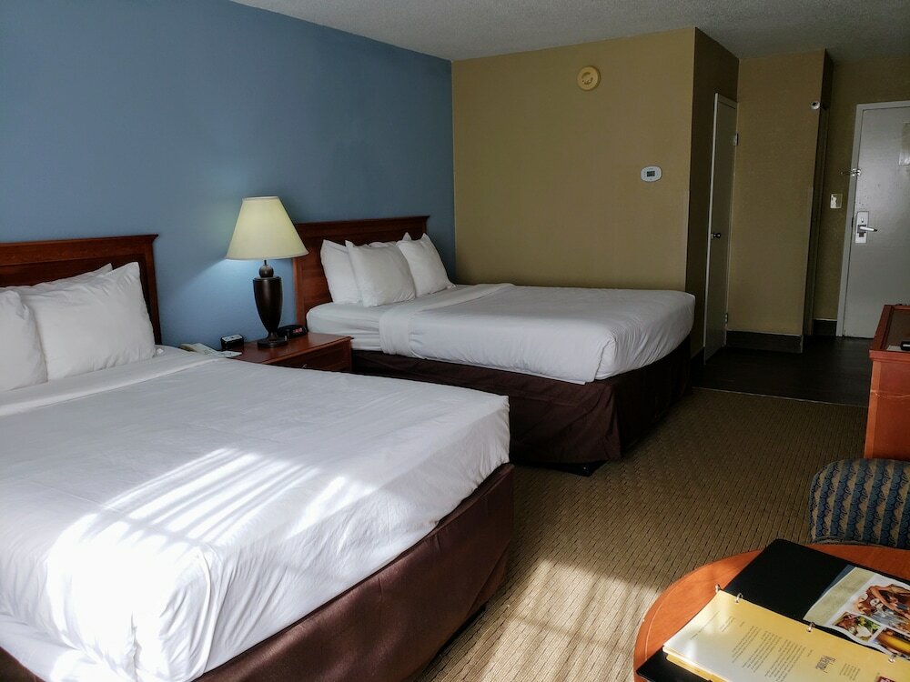 Фото Clarion Hotel Conference Center - North