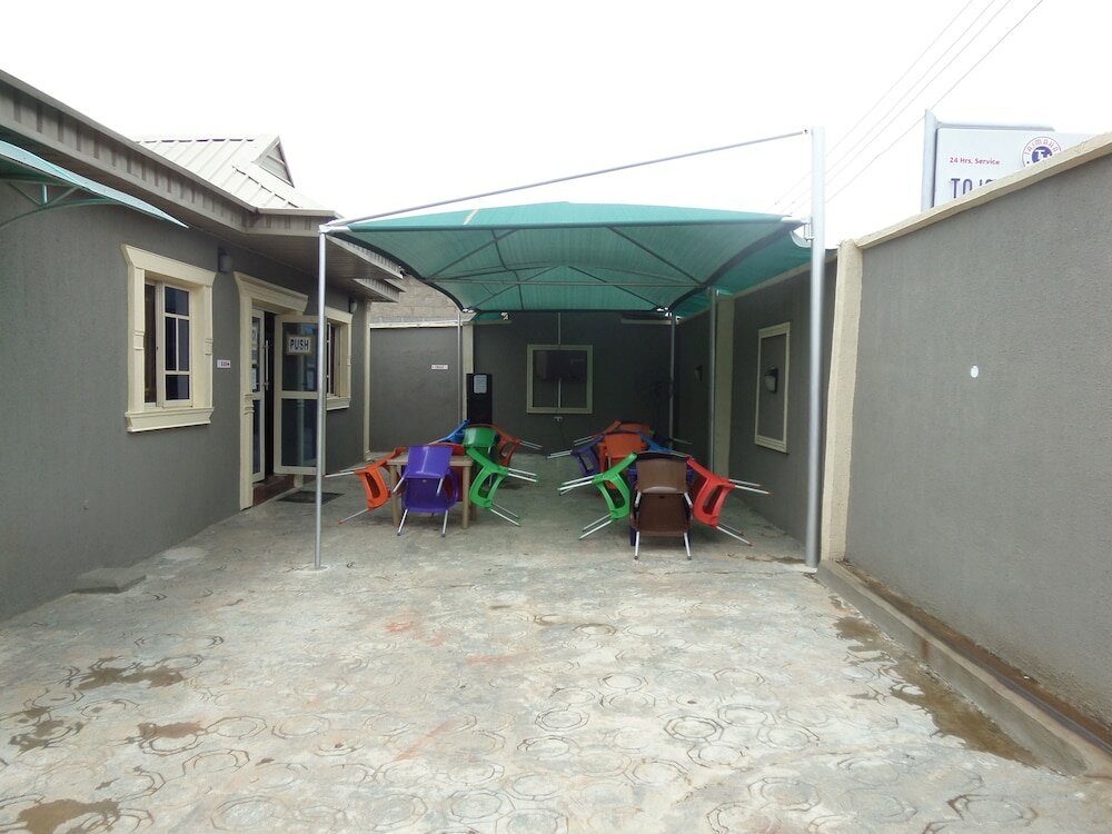 Фото отеля 1