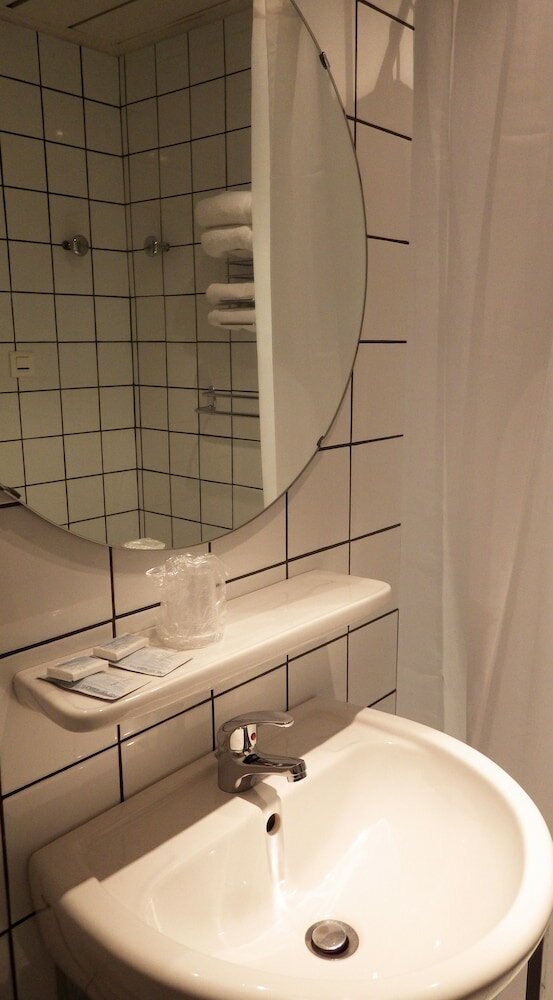 Фото Adonis Lourdes - Notre Dame de la Sarte