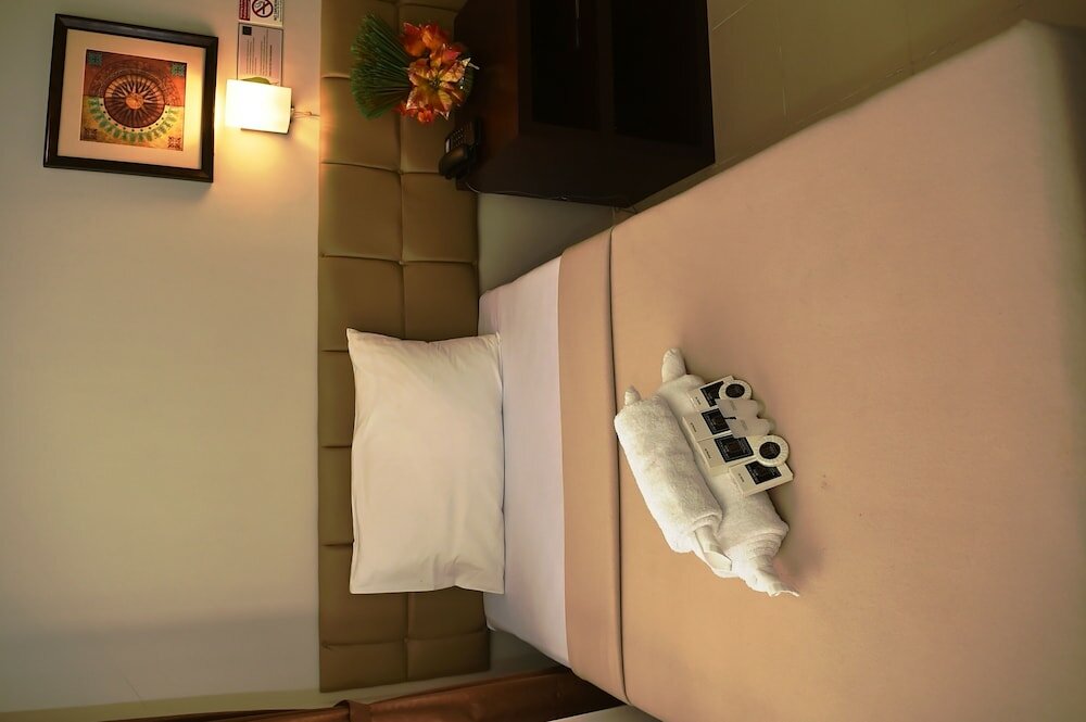 Фото Columbus Plaza Hotel