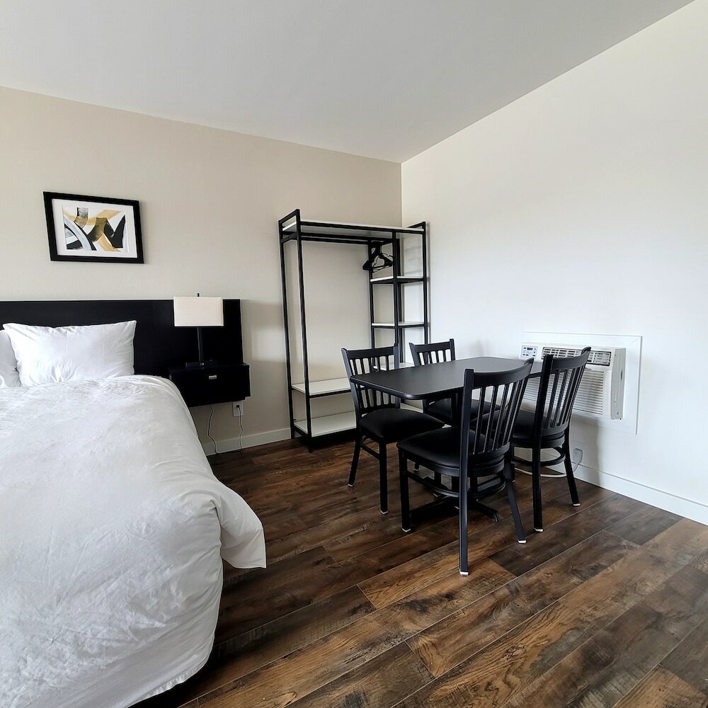 Фото Richland Inn and Suites