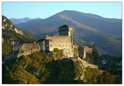 Внешний вид отеля Adonis Lourdes - Notre Dame de la Sarte в Лурде, фото 1