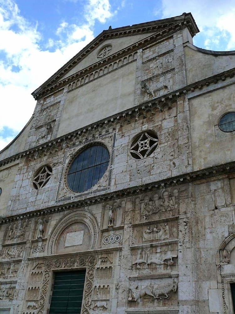 Фото Albornoz Palace Hotel Spoleto