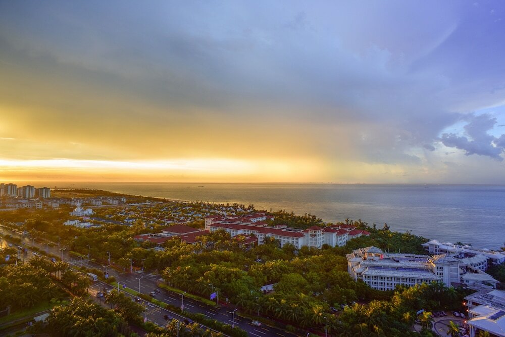 Фото Holiday Inn Haikou West Coast