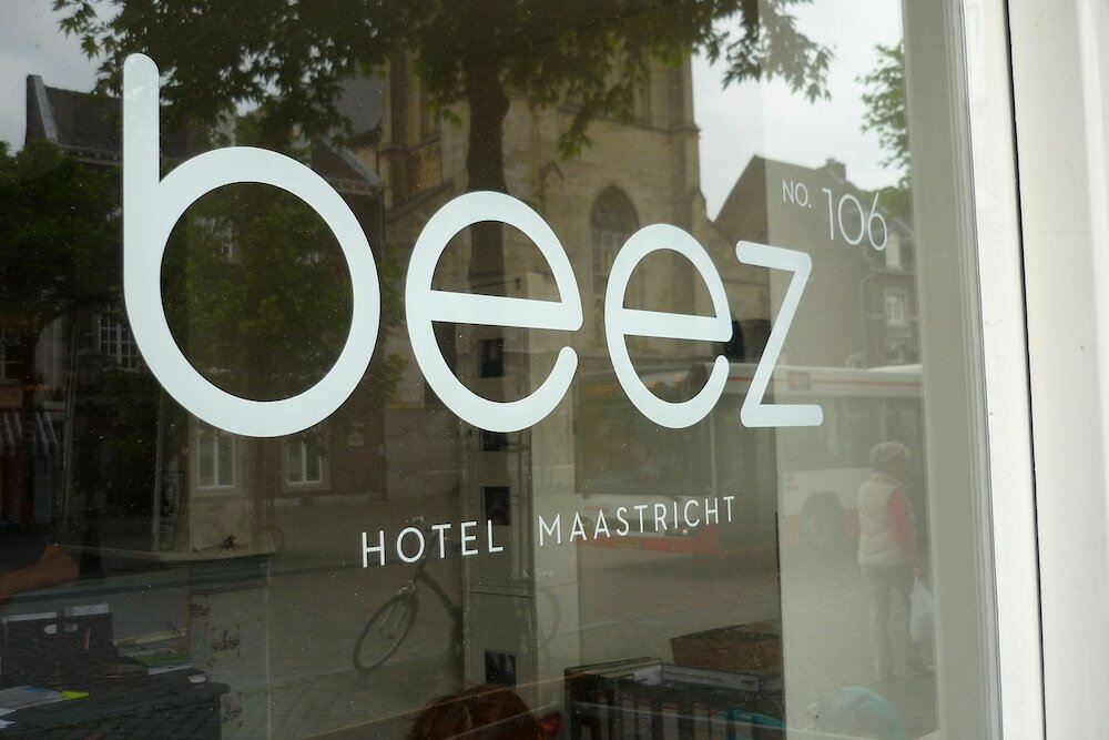 Фото Hotel Beez