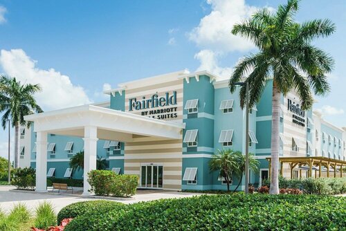 Внешний вид отеля Fairfield Inn & Suites by Marriott Marathon Florida Keys в Марафоне, фото 1