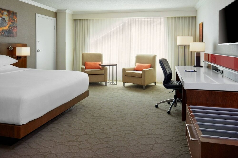 Фото Delta Hotels by Marriott London Armouries