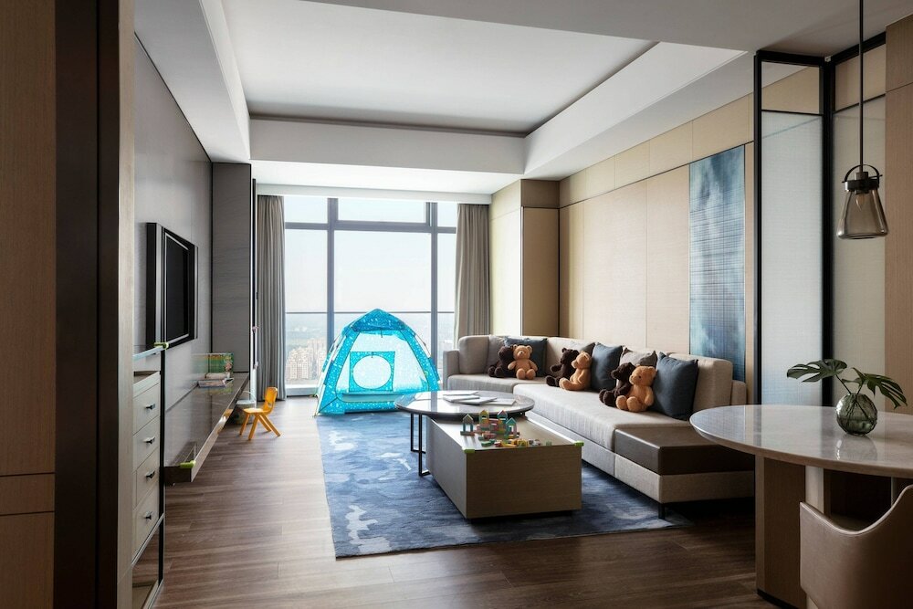 Фото Zhangjiagang Marriott Hotel