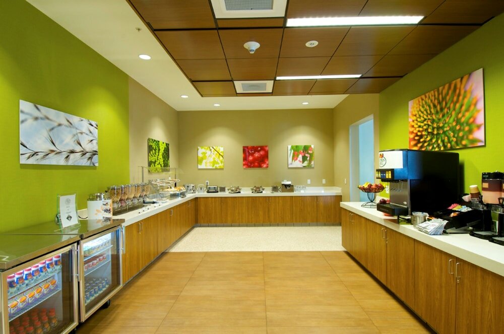 Фото SpringHill Suites Anchorage University Lake