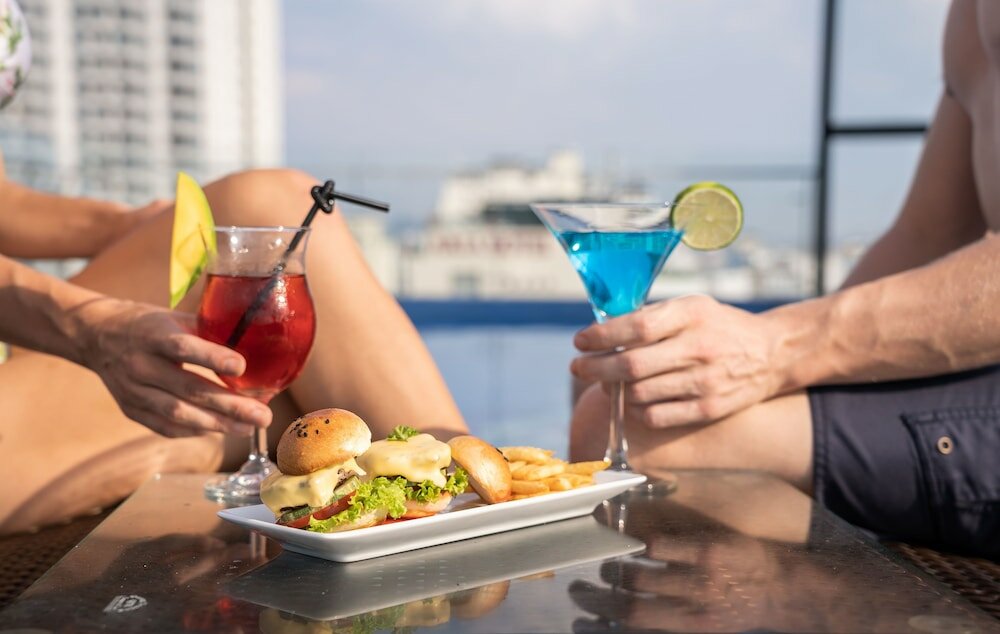 Фото Sunny Ocean Hotel & SPA