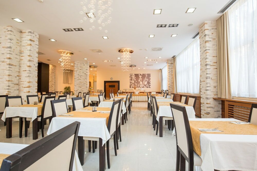 Фото Hotel Nevski