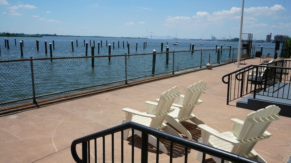 Фото Holiday Inn Express Philadelphia Airport, an Ihg Hotel