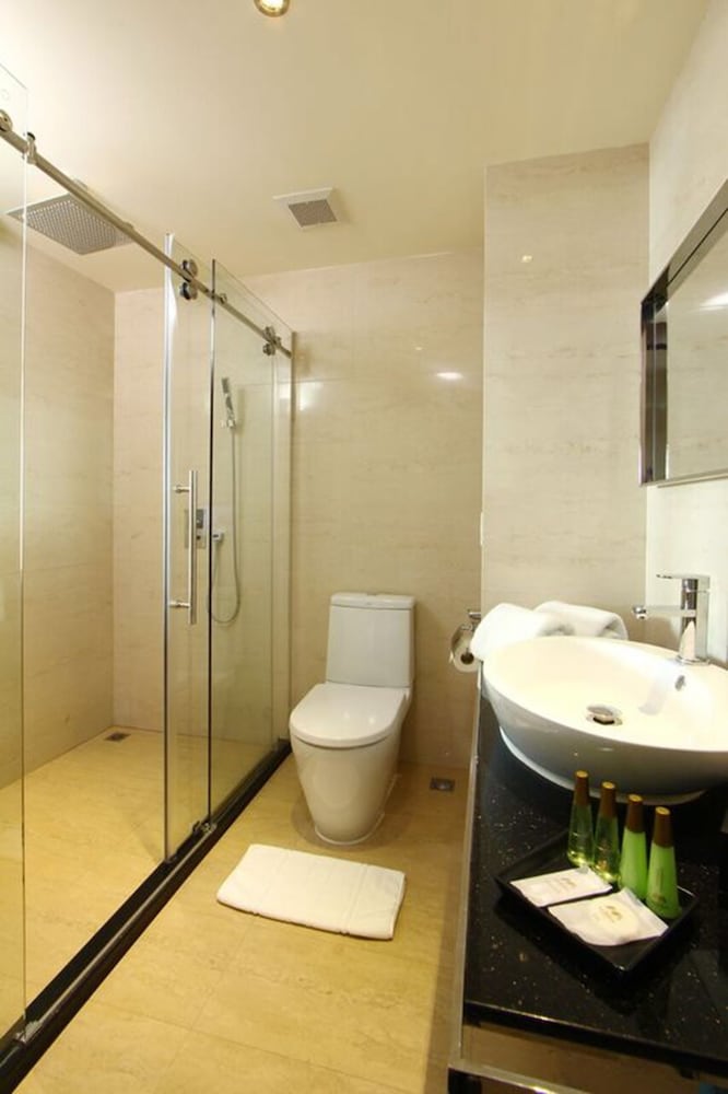 Фото Hotel Mermaid Bangkok